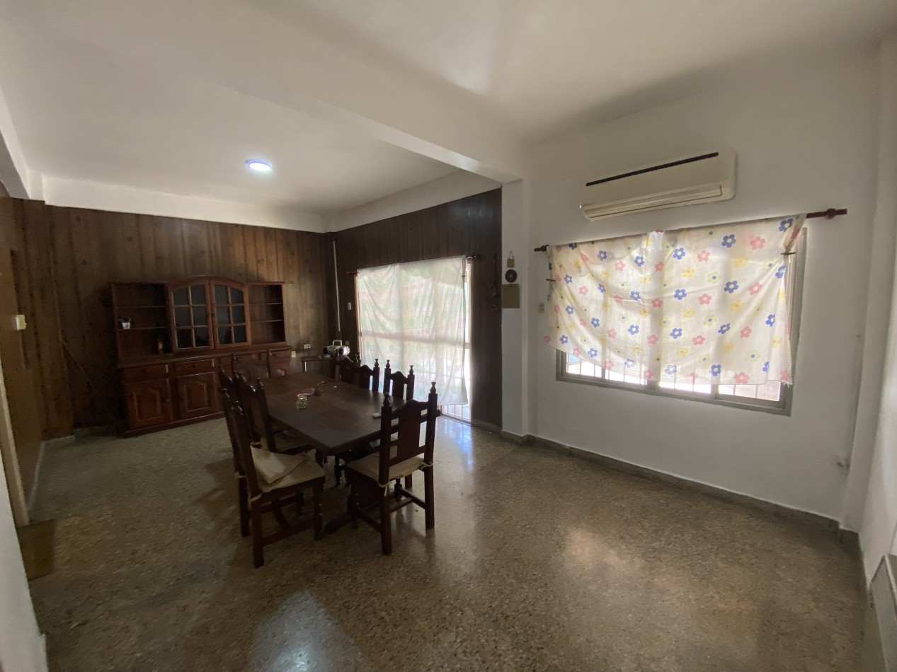 Casa en Alquiler de 2 Dorm. C/ Cochera en Villa Madero