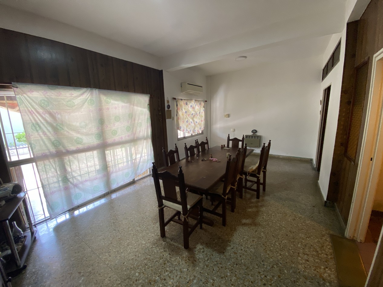 Casa en Alquiler de 2 Dorm. C/ Cochera en Villa Madero