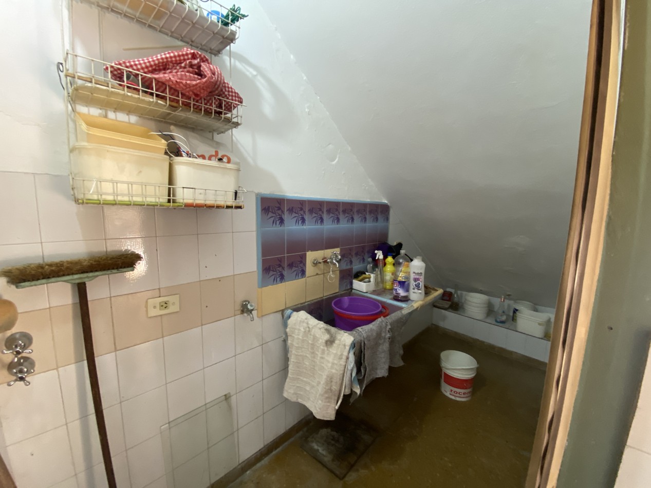 Casa en Alquiler de 2 Dorm. C/ Cochera en Villa Madero