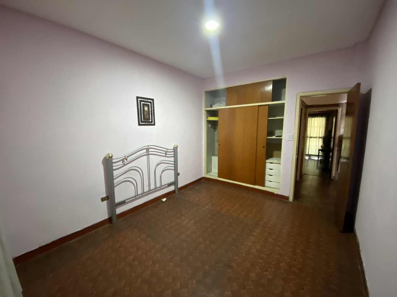 Casa en Alquiler de 2 Dorm. C/ Cochera en Villa Madero