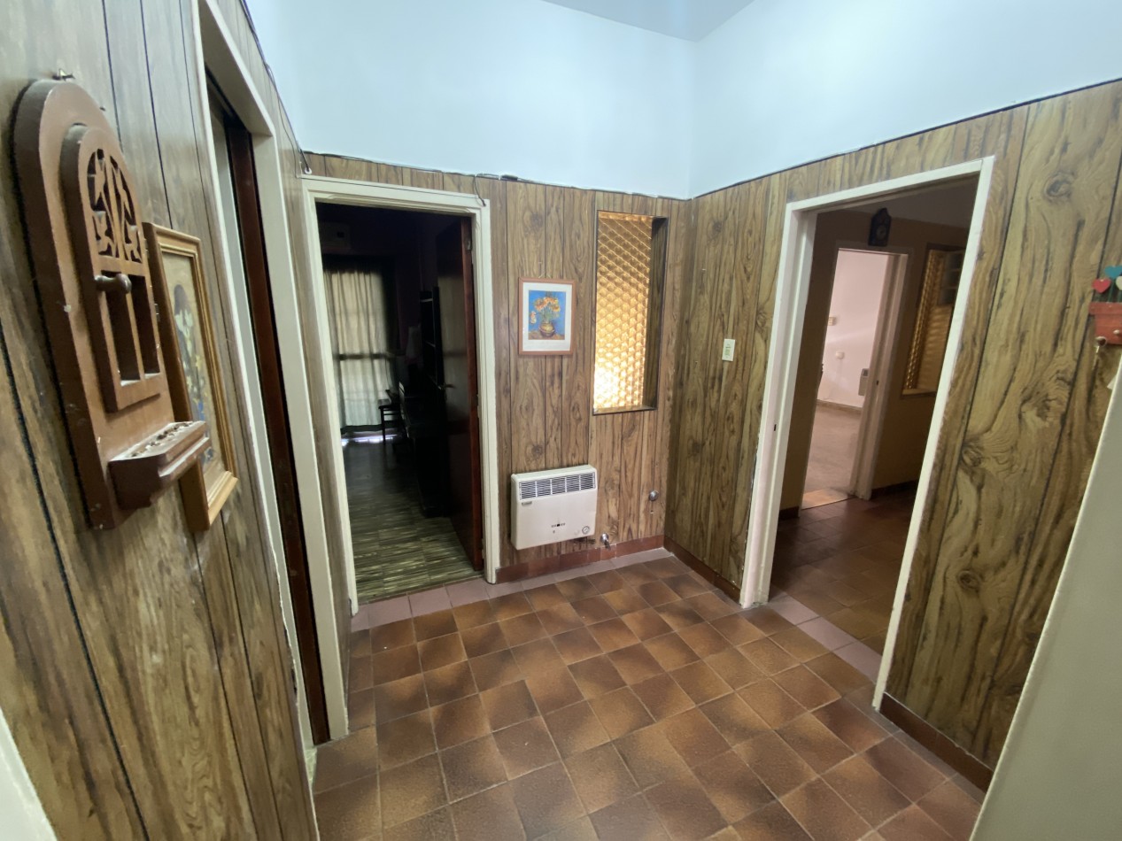 Casa en Alquiler de 2 Dorm. C/ Cochera en Villa Madero