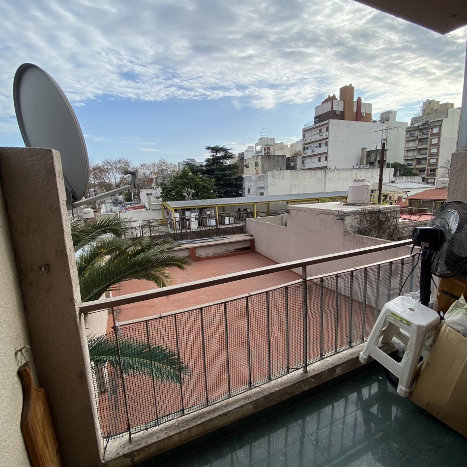 Culpina 447, 3 Ambientes, Flores