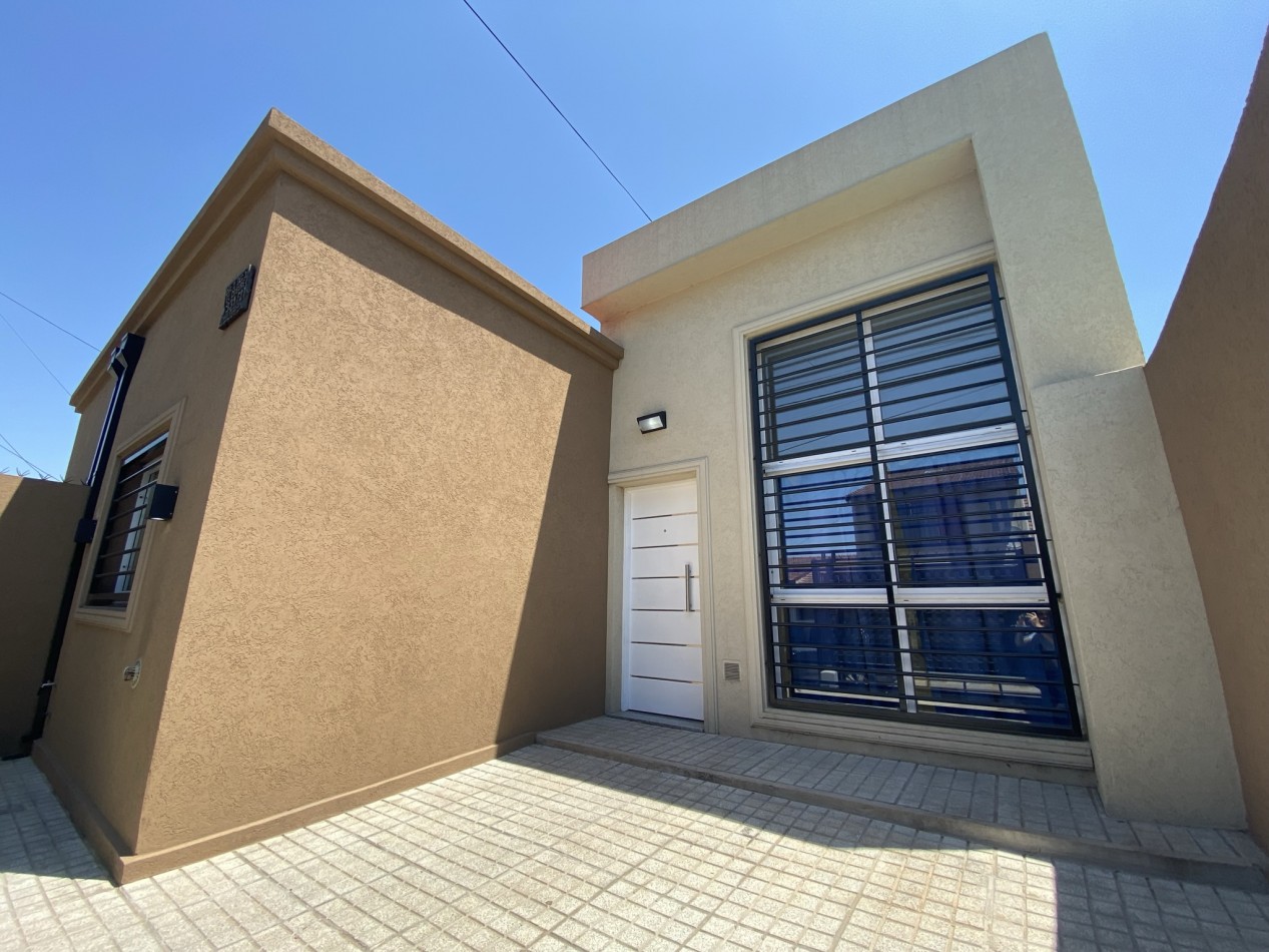 Casa de 3 dormitorios en Ciudad Evita