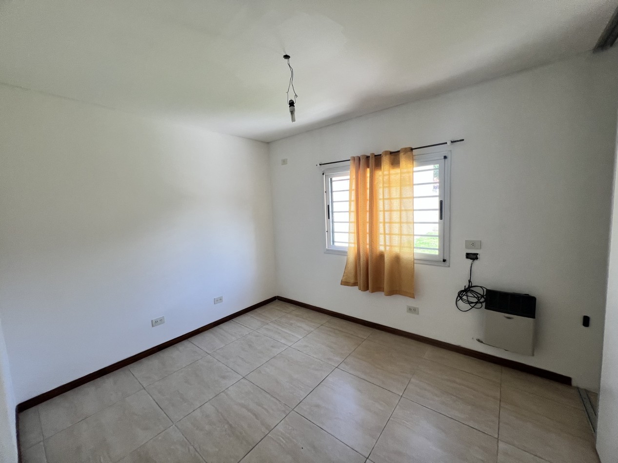 Casa de 3 dormitorios en Ciudad Evita