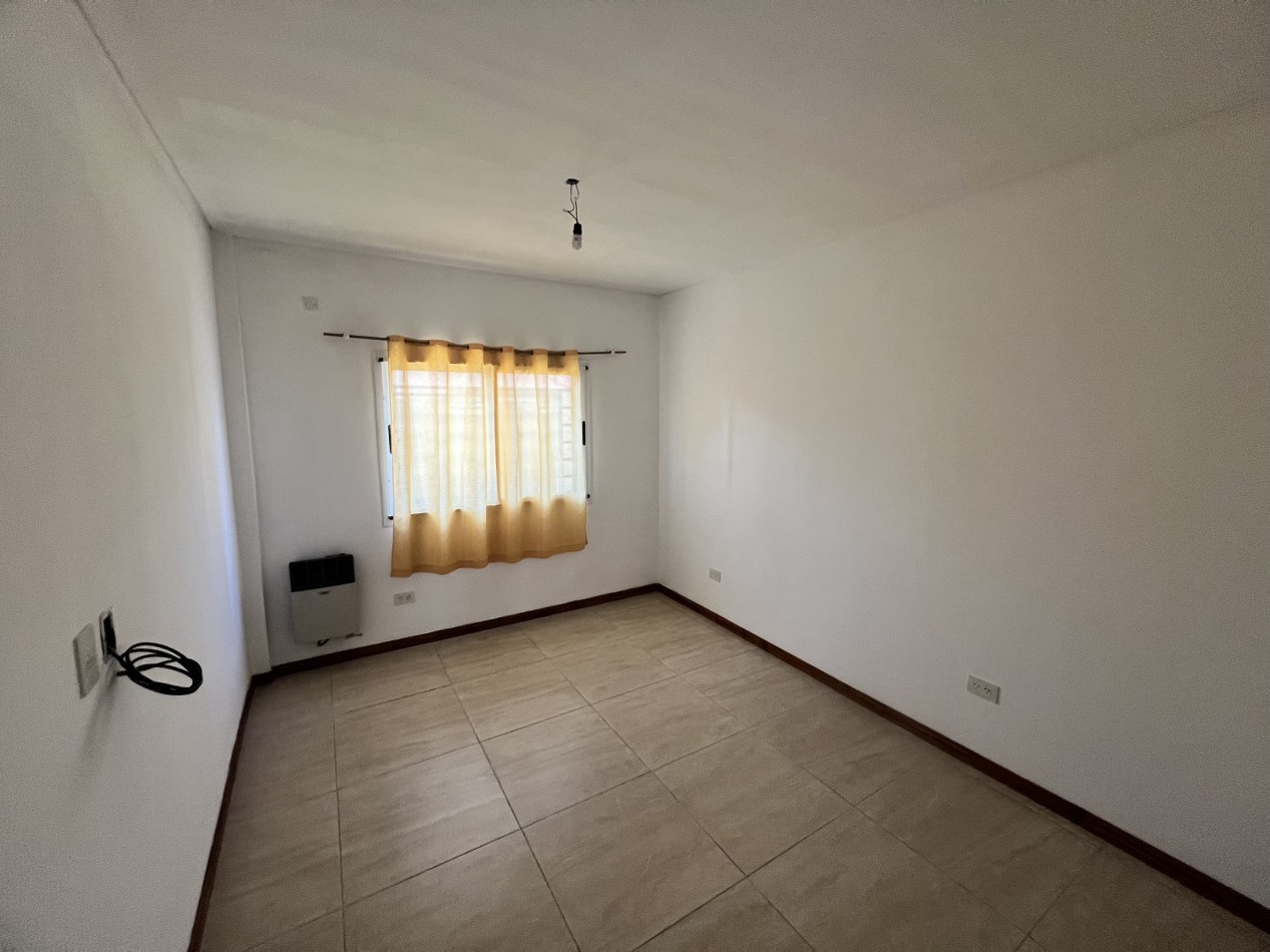 Casa de 3 dormitorios en Ciudad Evita