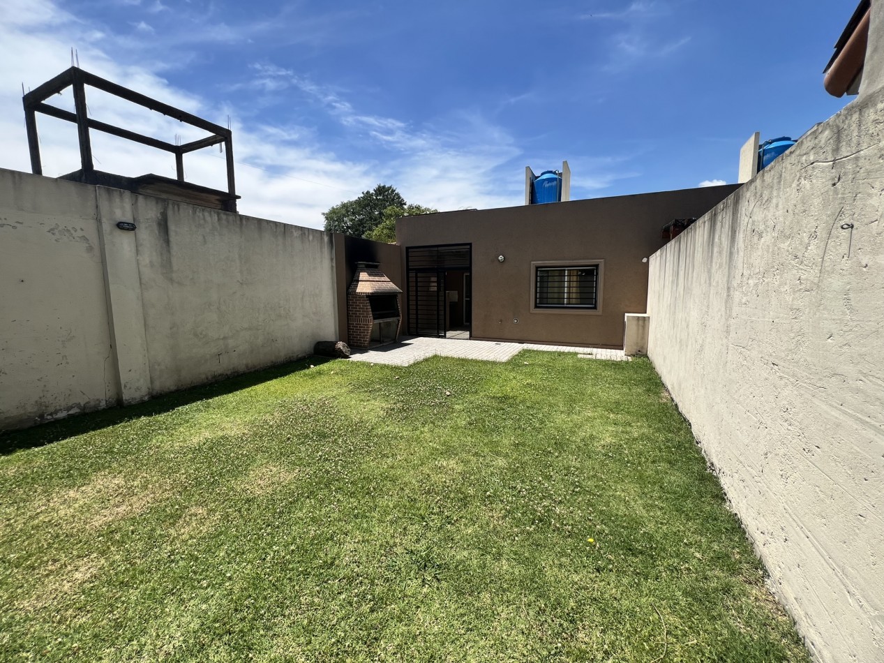 Casa de 3 dormitorios en Ciudad Evita