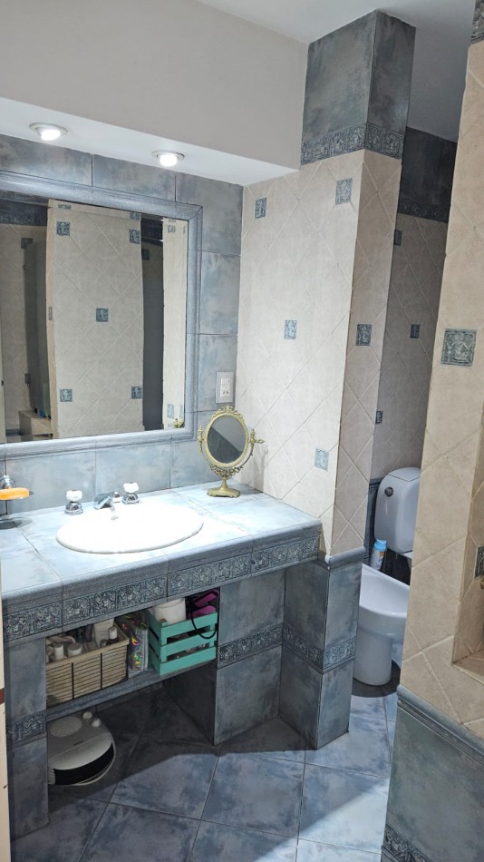 Casa 5 ambientes con piscina, Ramos Mejia