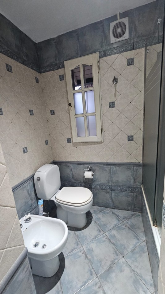 Casa 5 ambientes con piscina, Ramos Mejia