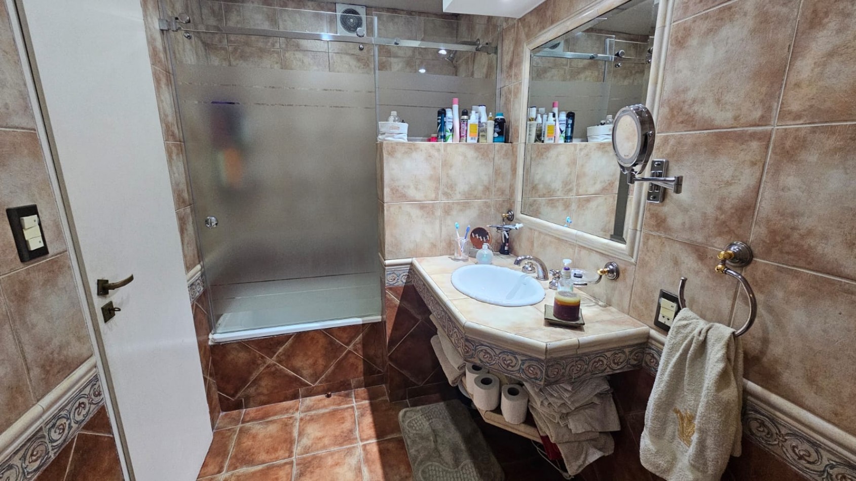 Casa 5 ambientes con piscina, Ramos Mejia