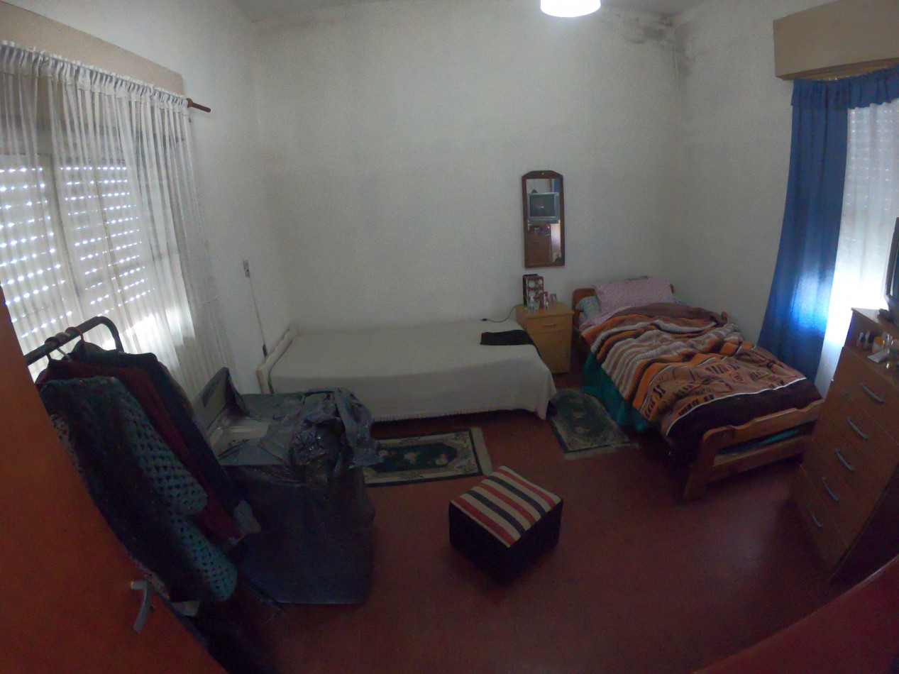 Casa en Venta de 2 Ambientes Ubicada en Esquina - Ciudad Evita