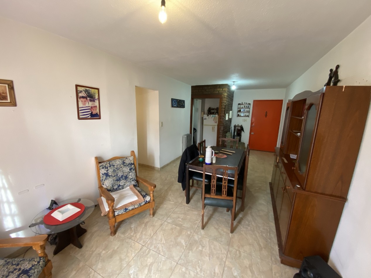 Departamento en Venta de 4 Ambientes C/ Cochera - Ciudad Evita