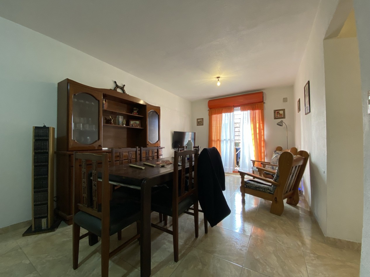 Departamento en Venta de 4 Ambientes C/ Cochera - Ciudad Evita
