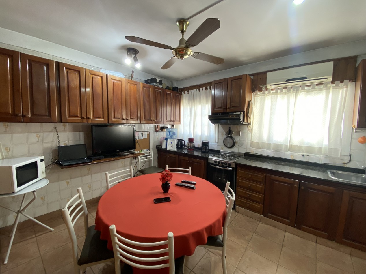 Departamento en Venta de 3 Dorm. en Ramos Mejia
