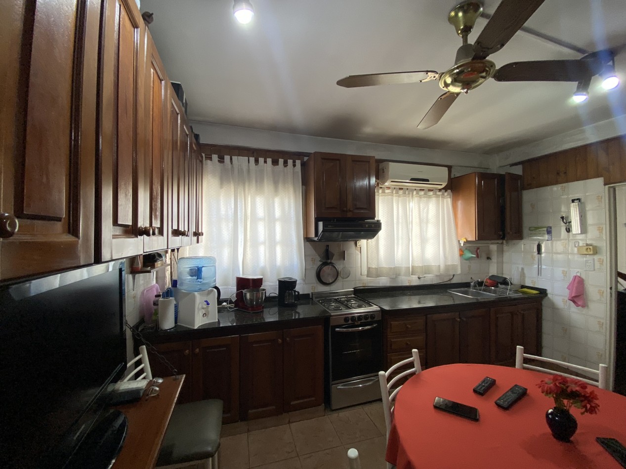 Departamento en Venta de 3 Dorm. en Ramos Mejia