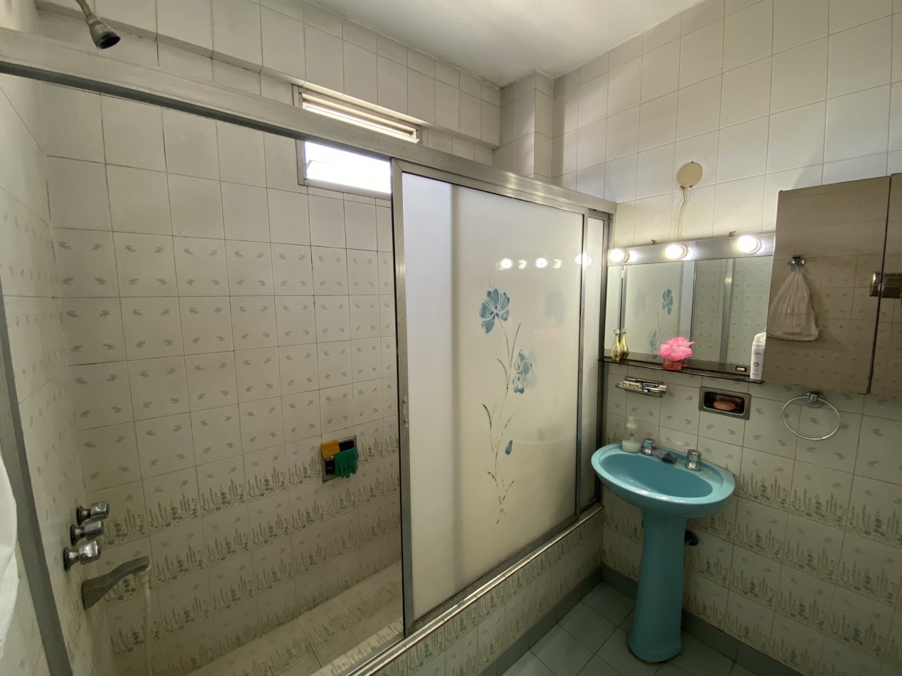 Departamento en Venta de 3 Dorm. en Ramos Mejia
