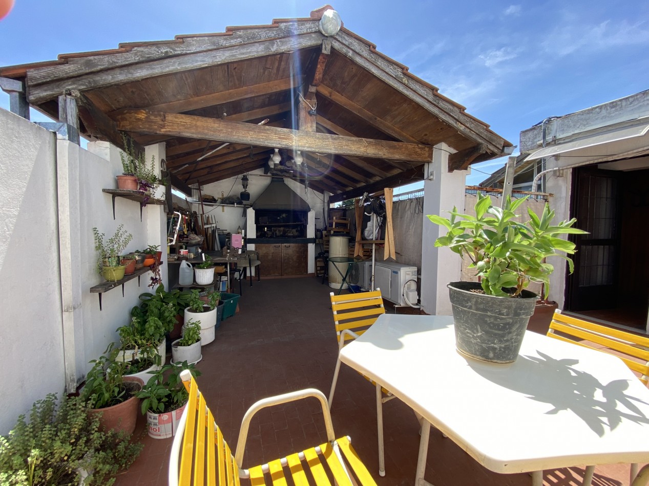 Departamento en Venta de 3 Dorm. en Ramos Mejia