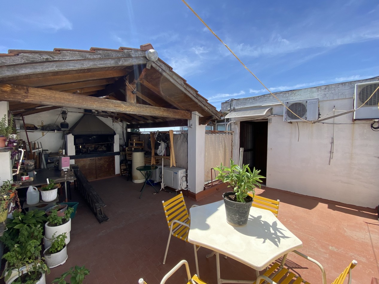 Departamento en Venta de 3 Dorm. en Ramos Mejia