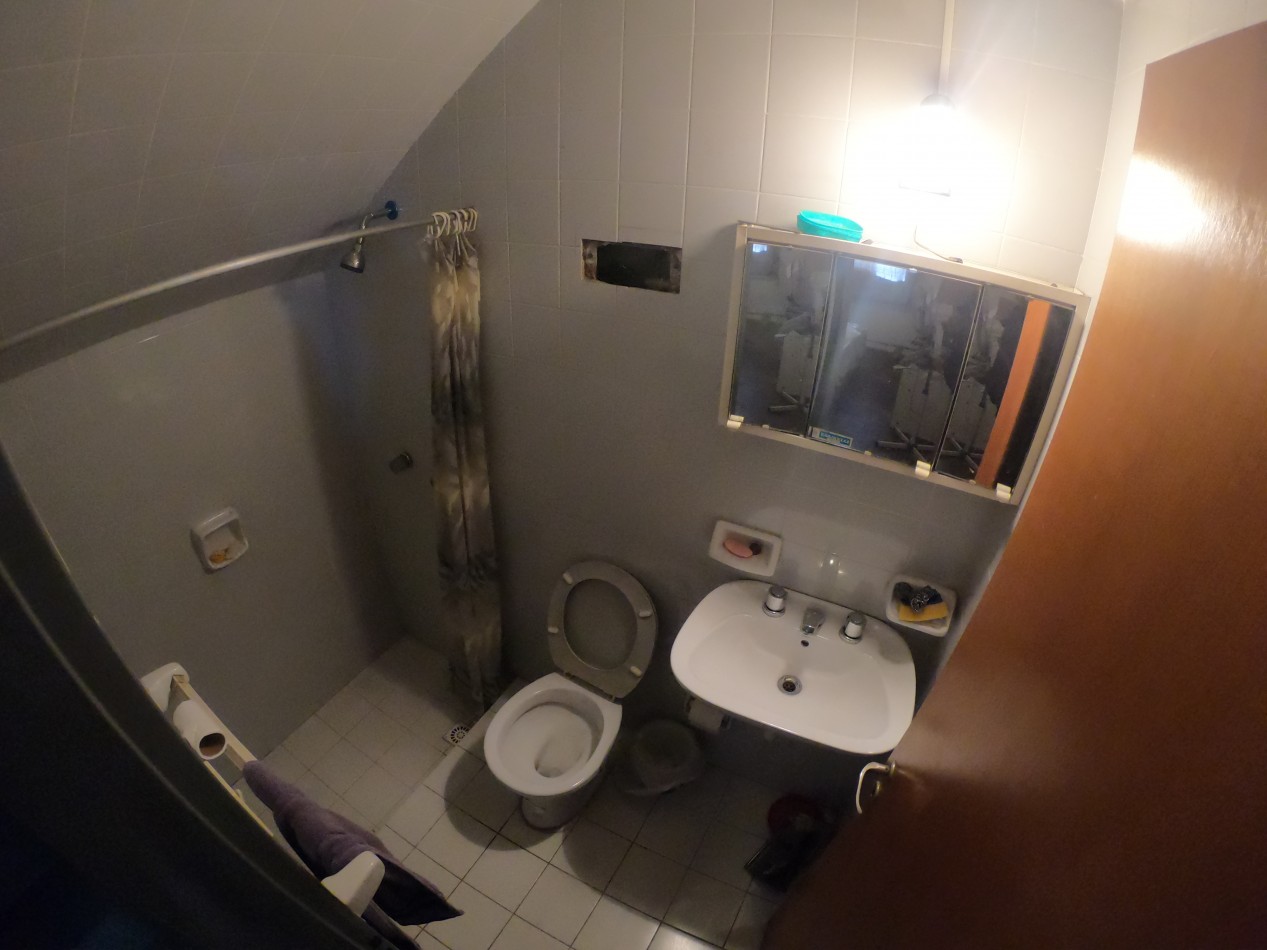 Casa en Venta de Dos Plantas - B. Cotevi