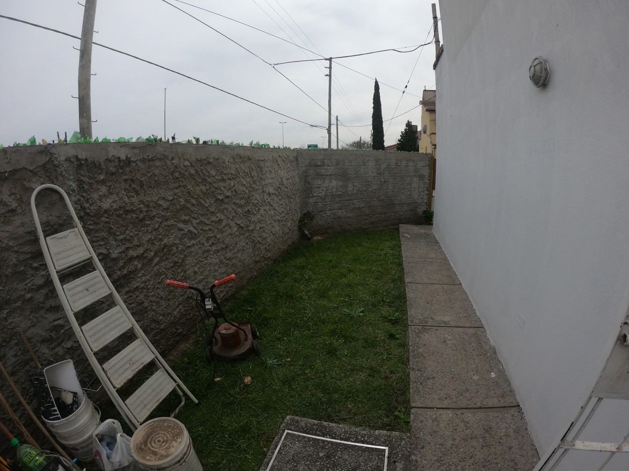 Casa en Venta de Dos Plantas - B. Cotevi