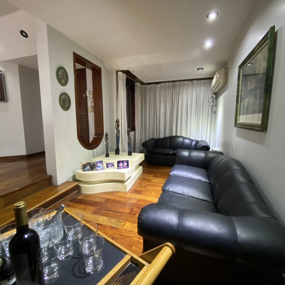 Casa 5 Ambientes, Lomas de Zamora