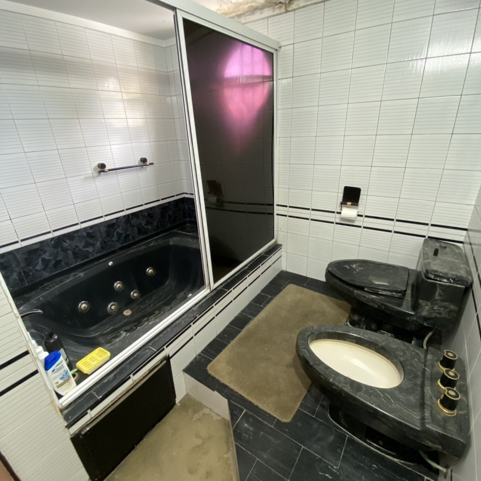 Casa 5 Ambientes, Lomas de Zamora