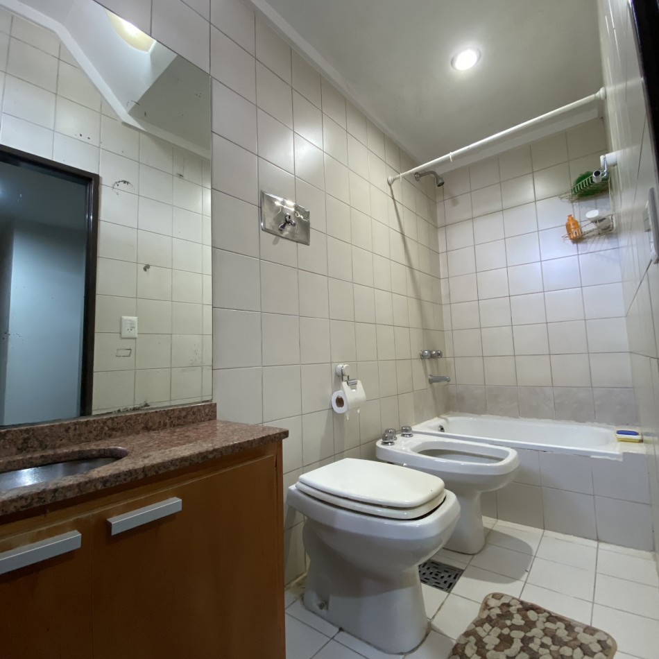 Casa 5 Ambientes, Lomas de Zamora