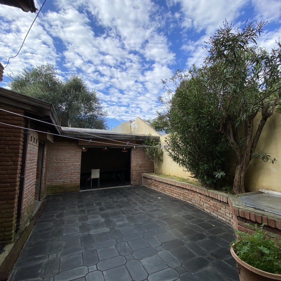 Casa 5 Ambientes, Lomas de Zamora