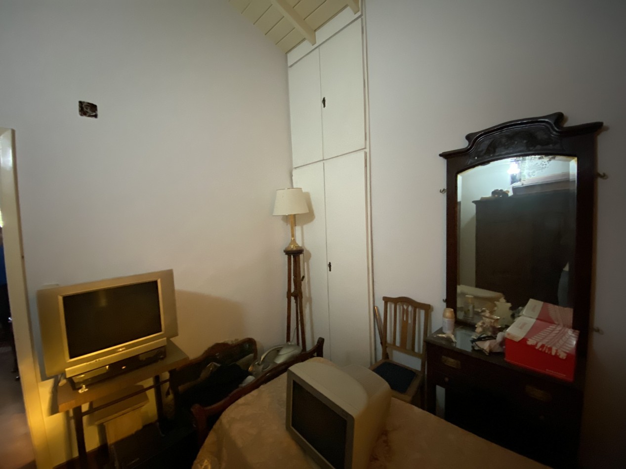 Chalet de 3 ambientes con piscina, Ciudad Evita