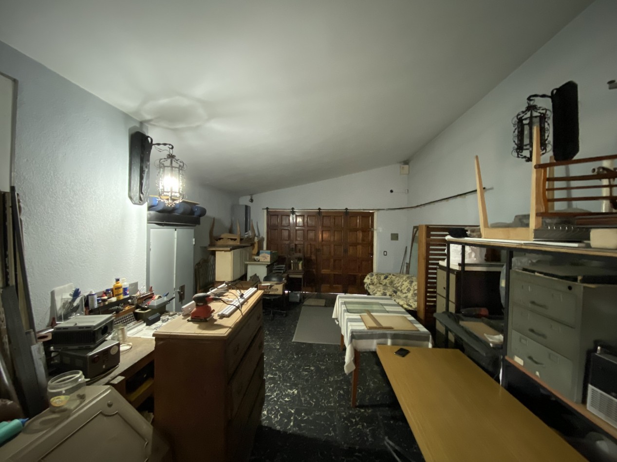 Chalet de 3 ambientes con piscina, Ciudad Evita