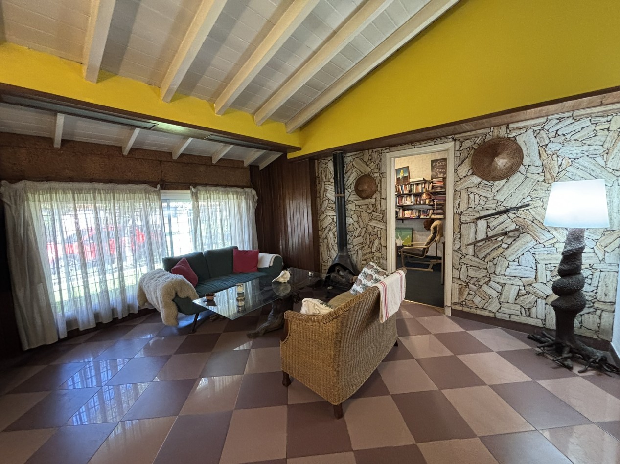 Chalet 4 ambientes con Piscina - Ciudad Evita