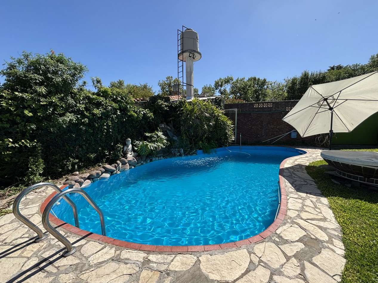 Chalet 4 ambientes con Piscina - Ciudad Evita