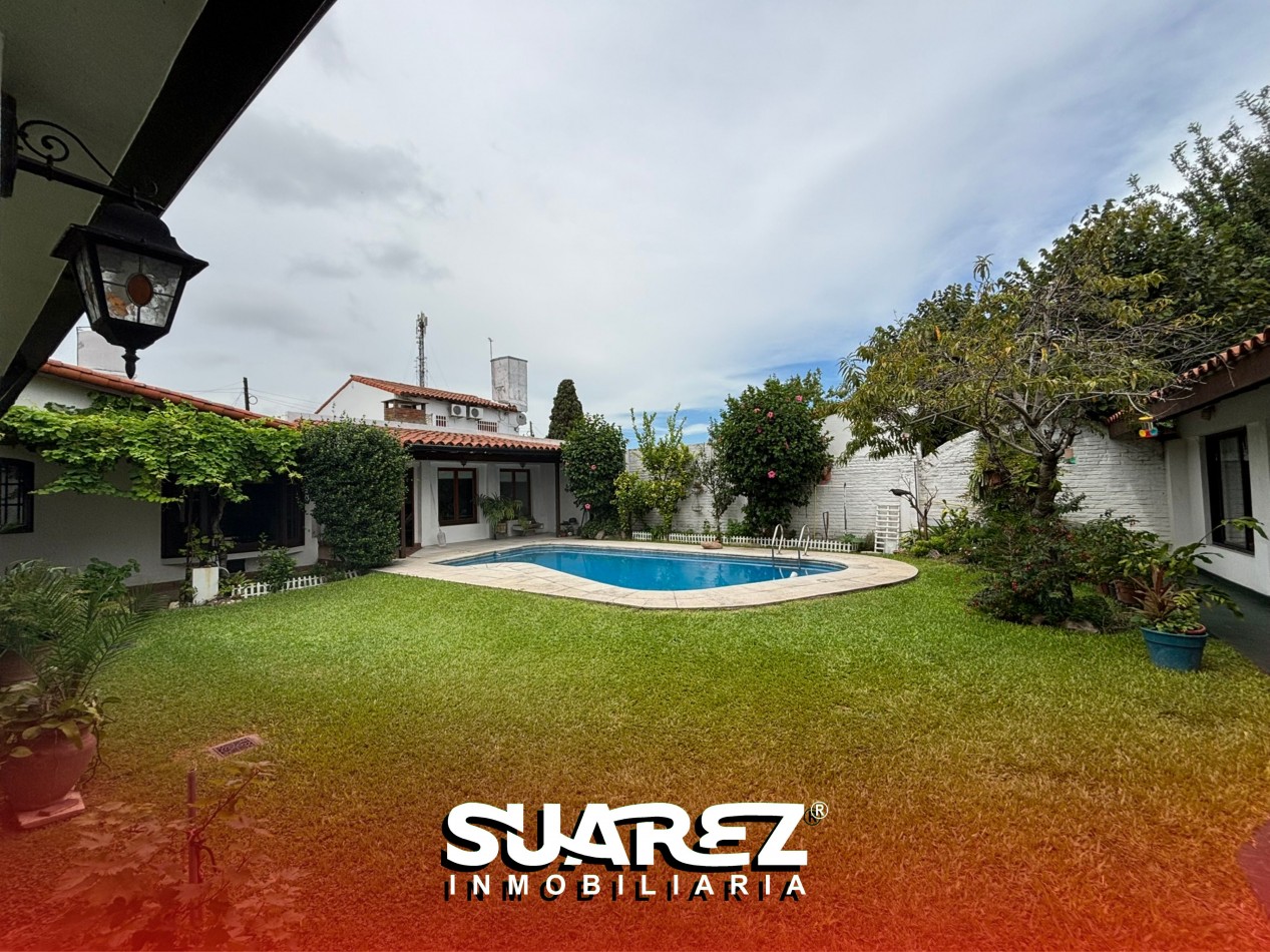 Chalet 5 ambientes con piscina - Circ. 3ra, Ciudad Evita