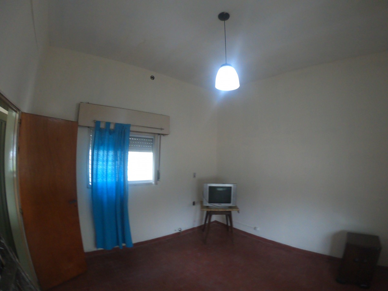 Casa en Venta de 2 Ambientes Ubicada en Esquina - Ciudad Evita