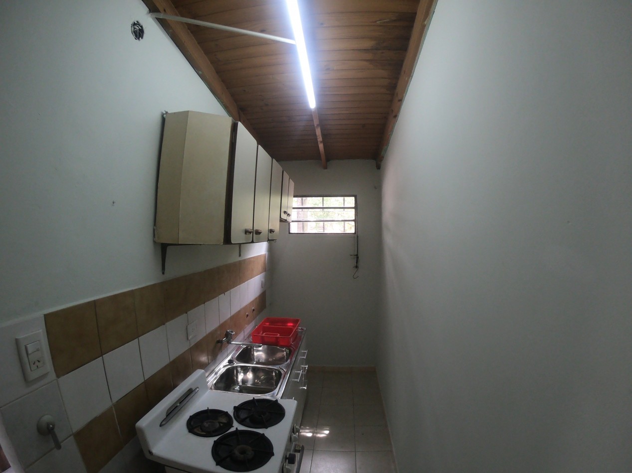 Casa en Venta de 2 Ambientes Ubicada en Esquina - Ciudad Evita