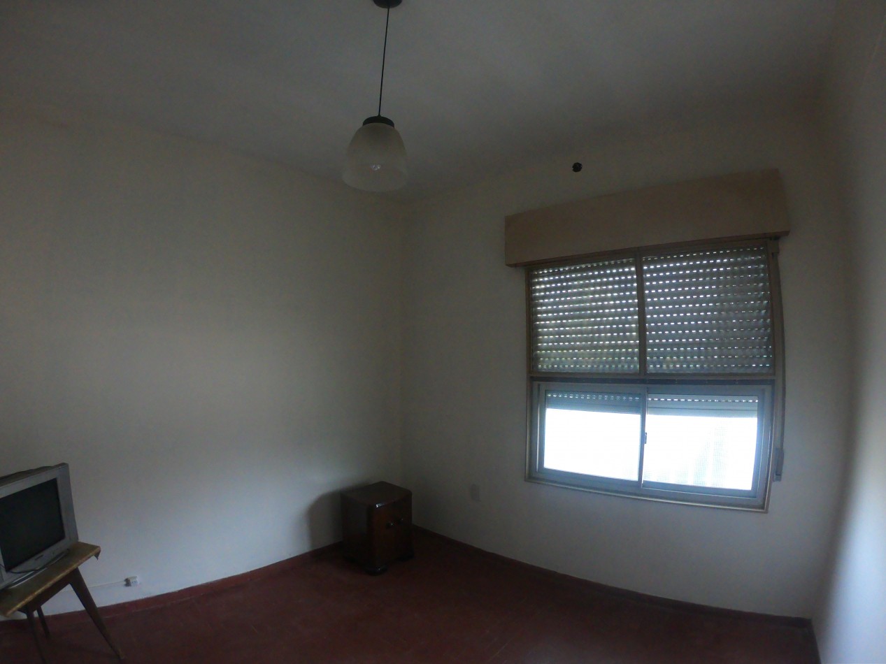 Casa en Venta de 2 Ambientes Ubicada en Esquina - Ciudad Evita
