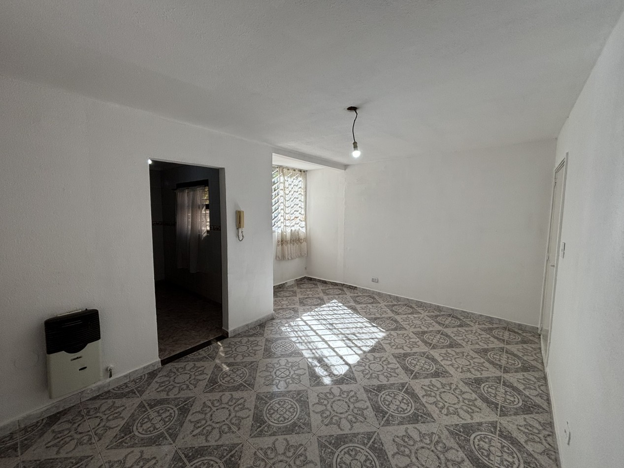 Departamento en planta baja 3 ambientes, Ciudad Evita