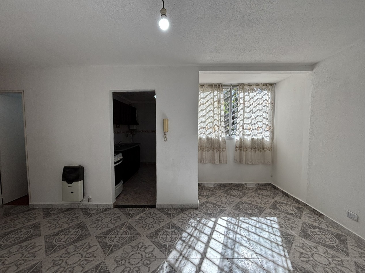Departamento en planta baja 3 ambientes, Ciudad Evita