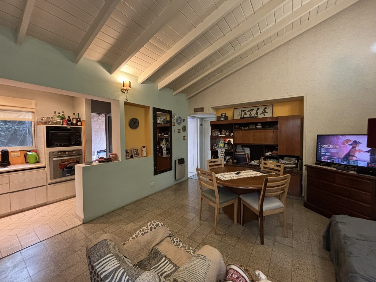 Chalet en Venta de 2 Ambientes en Rotonda - Ciudad Evita