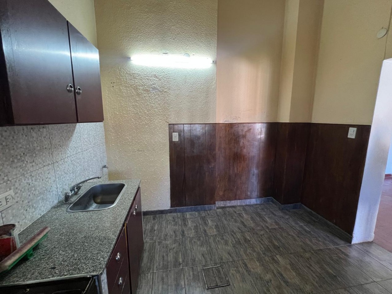Casa en alquiler de 2 ambientes en Ciudad Evita