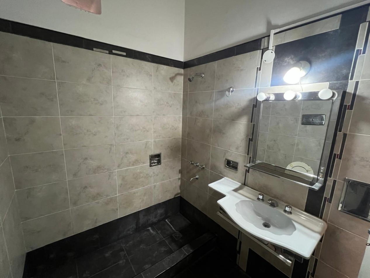 Casa en alquiler de 2 ambientes en Ciudad Evita