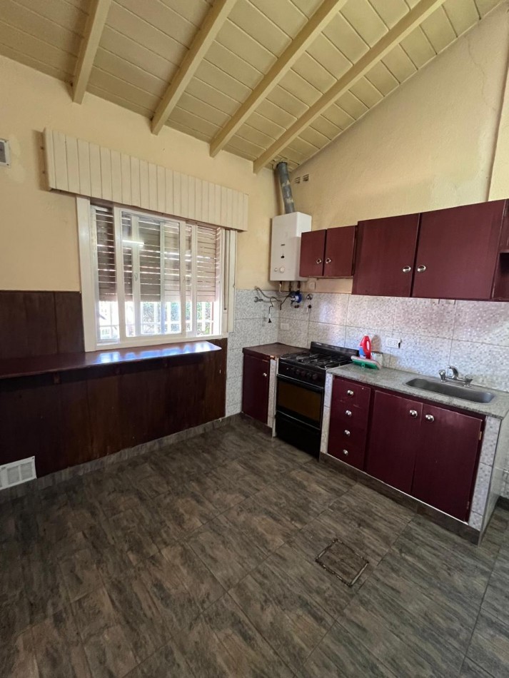 Casa en alquiler de 2 ambientes en Ciudad Evita