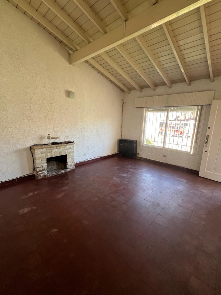 Casa en alquiler de 2 ambientes en Ciudad Evita