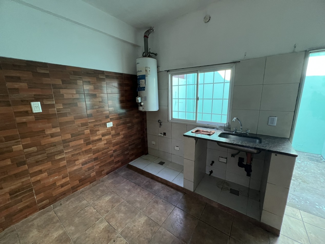 Duplex en alquiler de 2 dormitorios - Laferrere