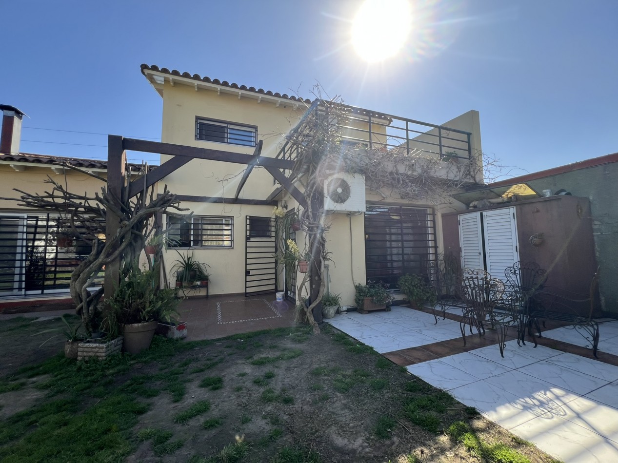Chalet 7 ambientes, Circ. 2da - Ciudad Evita