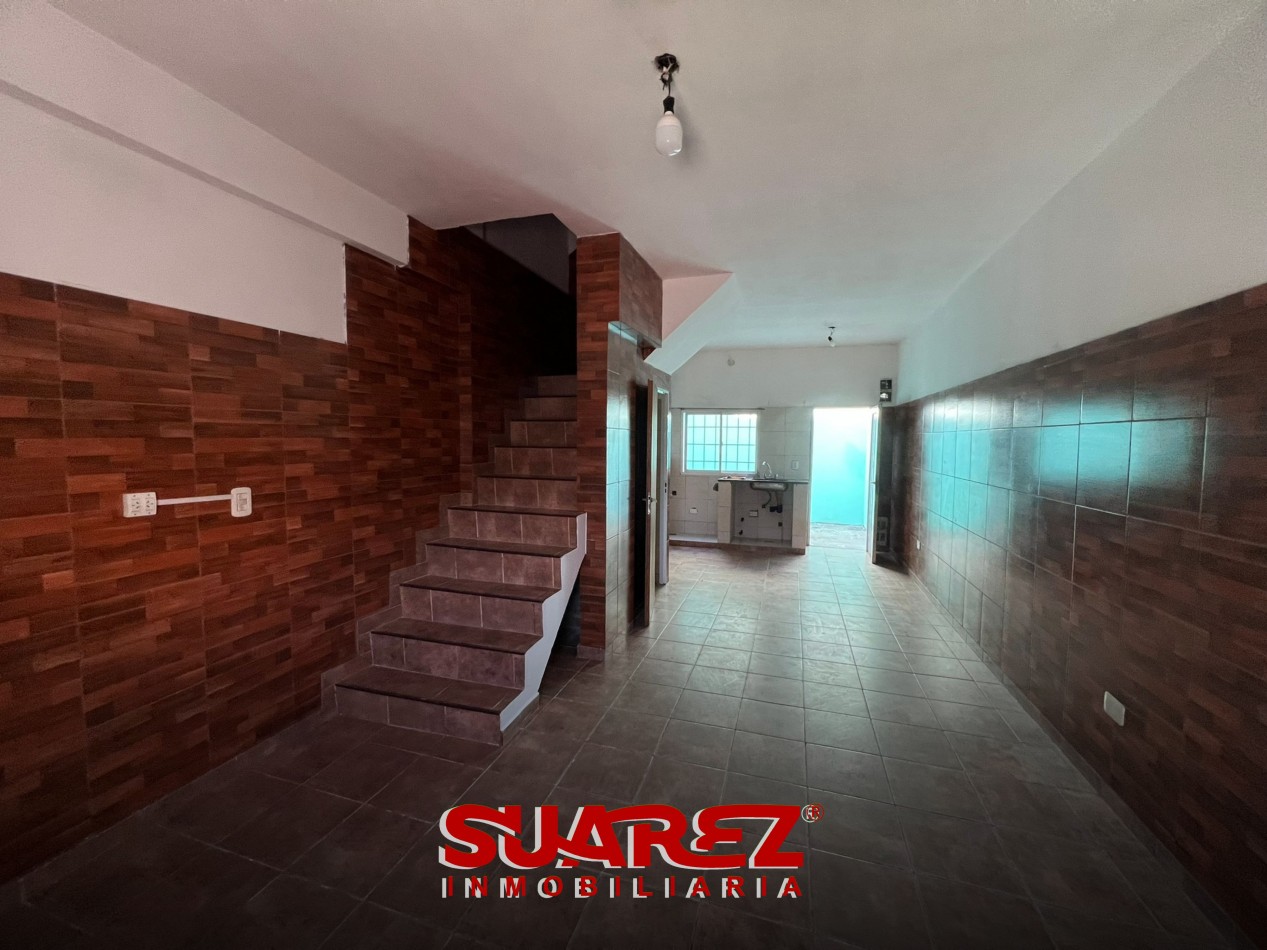 Duplex en alquiler de 2 dormitorios - Laferrere