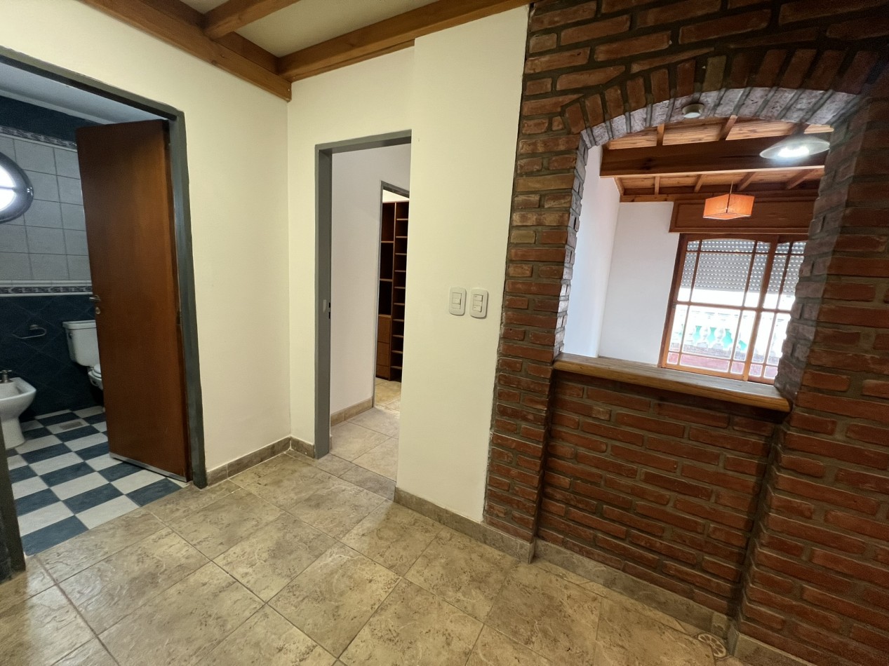 DEPARTAMENTO 4 AMBIENTES EN LA TABLADA 