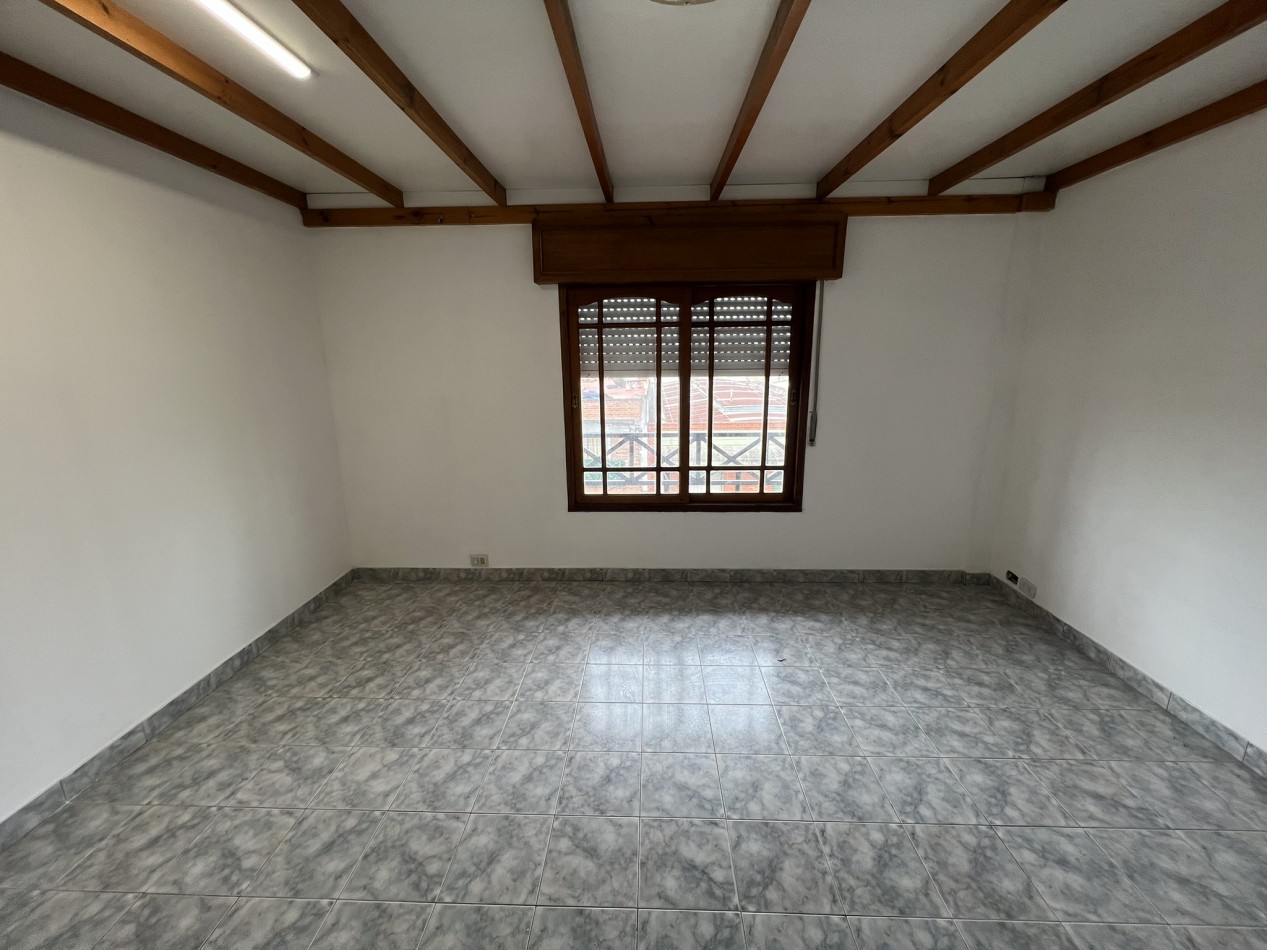 DEPARTAMENTO 4 AMBIENTES EN LA TABLADA 