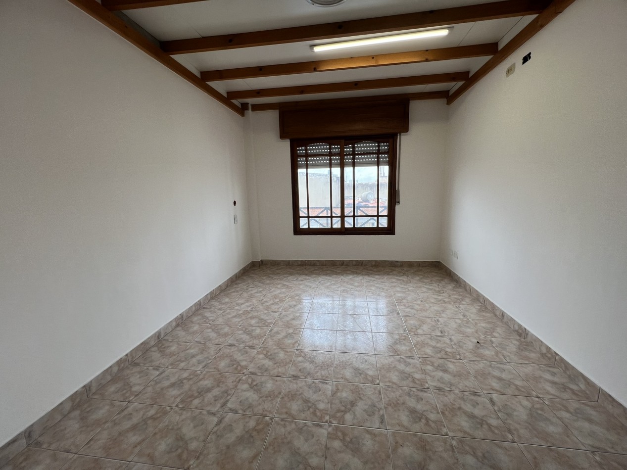 DEPARTAMENTO 4 AMBIENTES EN LA TABLADA 