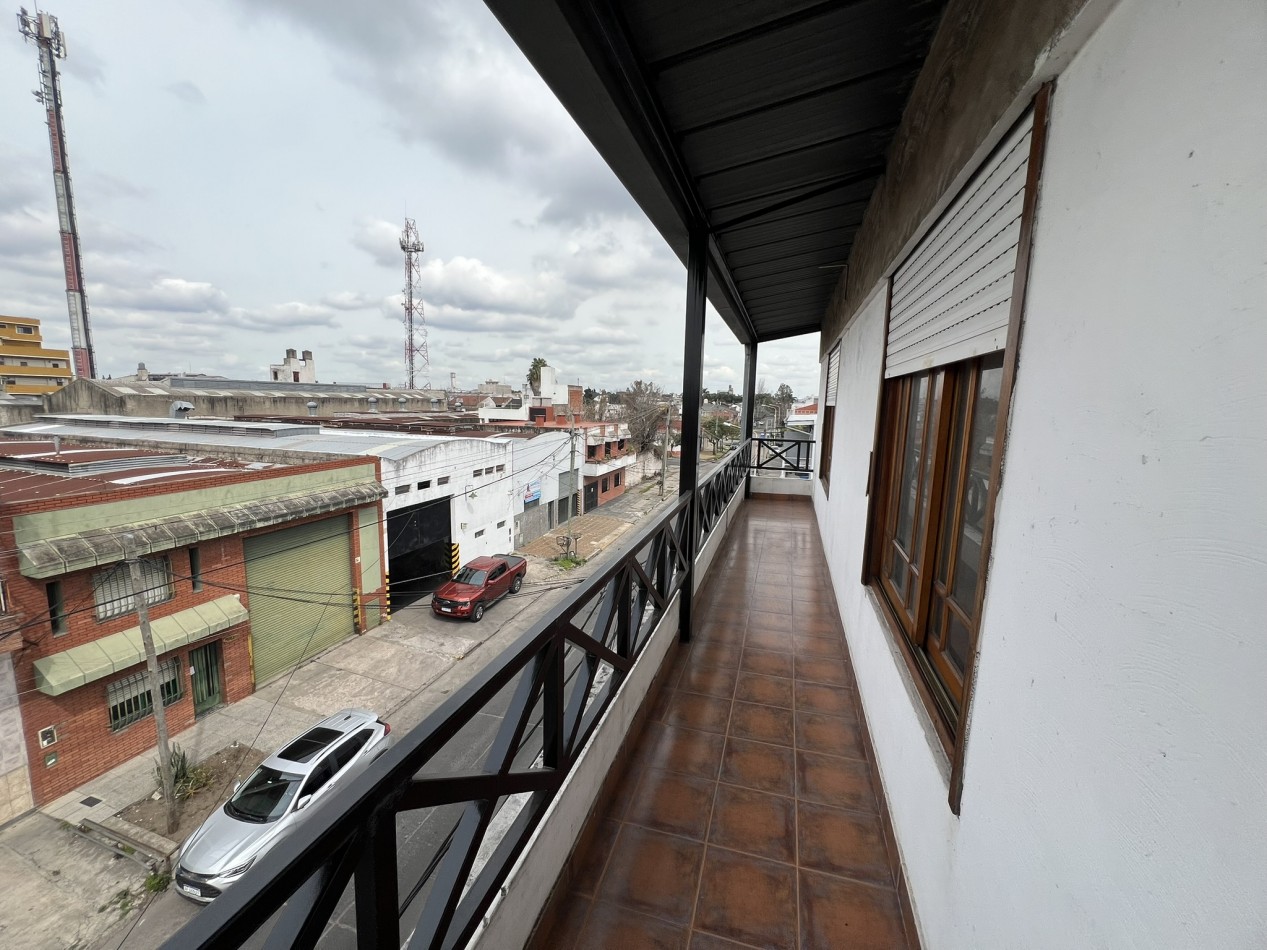 DEPARTAMENTO 4 AMBIENTES EN LA TABLADA 