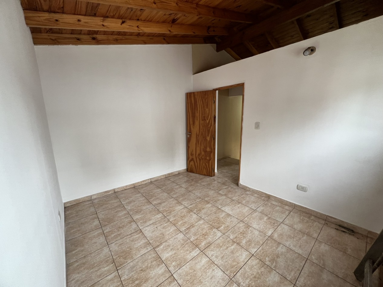 DUPLEX EN ALQUILER 4 AMBIENTES - CIUDAD EVITA 